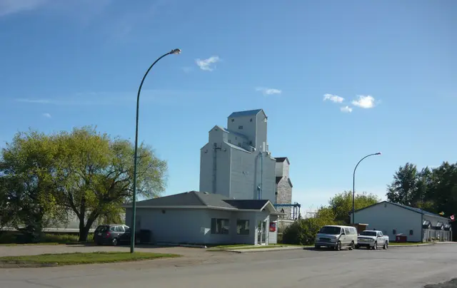 Post office and grain elevator on Railway Street